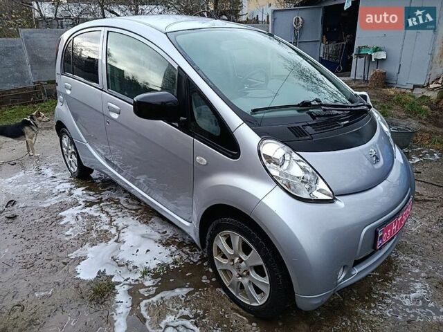 Серый Пежо иOн, объемом двигателя 0 л и пробегом 65 тыс. км за 3750 $, фото 1 на Automoto.ua