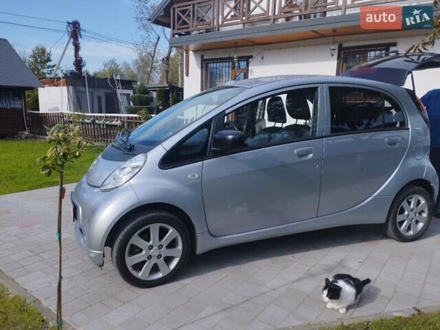Серый Пежо иOн, объемом двигателя 0 л и пробегом 100 тыс. км за 4200 $, фото 1 на Automoto.ua