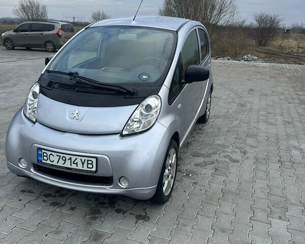 Серый Пежо иOн, объемом двигателя 0 л и пробегом 73 тыс. км за 5700 $, фото 1 на Automoto.ua