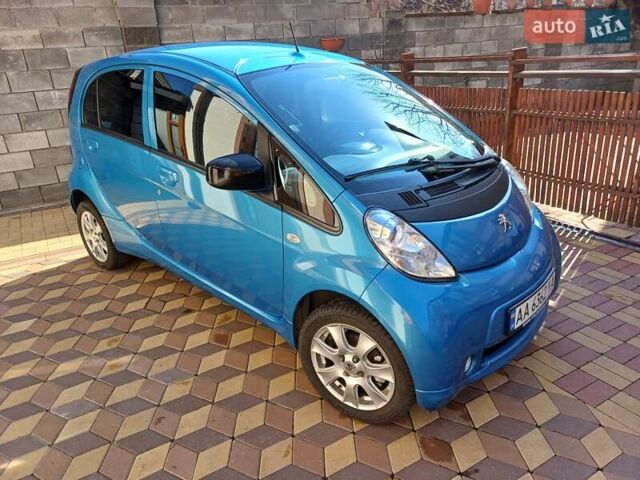 Синій Пежо iOн, об'ємом двигуна 0 л та пробігом 99 тис. км за 5000 $, фото 1 на Automoto.ua