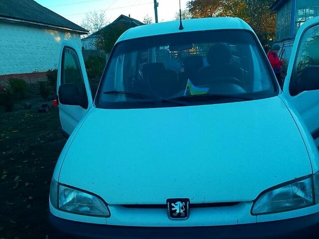 Білий Пежо Partner, об'ємом двигуна 1.9 л та пробігом 500 тис. км за 3500 $, фото 1 на Automoto.ua