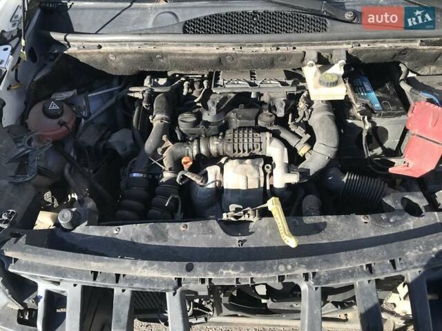 Белый Пежо Partner, объемом двигателя 1.6 л и пробегом 232 тыс. км за 3799 $, фото 1 на Automoto.ua