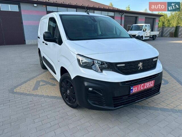 Білий Пежо Partner, об'ємом двигуна 1.5 л та пробігом 192 тис. км за 12600 $, фото 1 на Automoto.ua