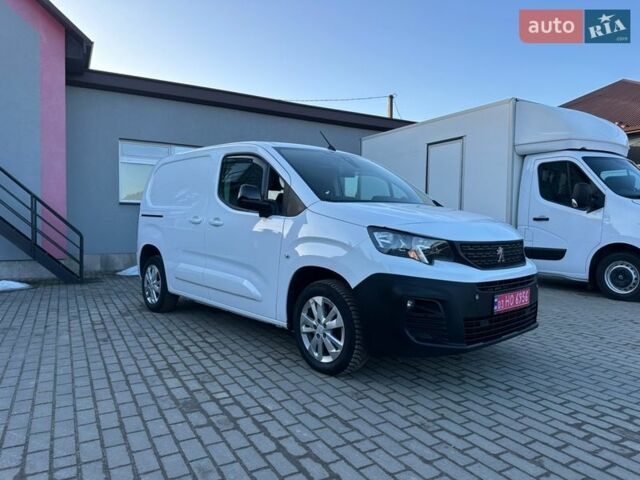 Белый Пежо Partner, объемом двигателя 1.5 л и пробегом 191 тыс. км за 14500 $, фото 1 на Automoto.ua