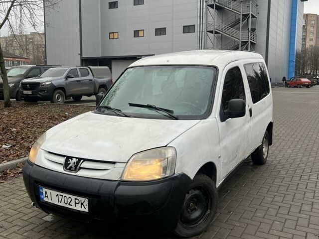 Білий Пежо Partner, об'ємом двигуна 1.6 л та пробігом 280 тис. км за 1850 $, фото 1 на Automoto.ua