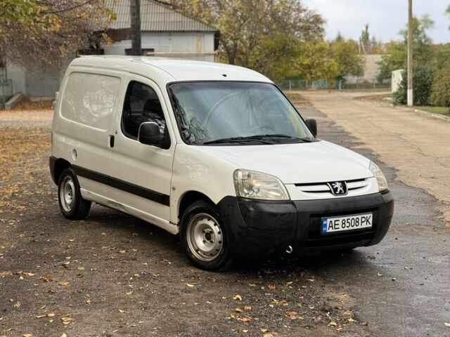 Пежо Partner 2008 в Запорожье на Automoto.ua Белый Пежо Partner, объемом двигателя 1.9 л и пробегом 120 тыс. км за 2100 $, фото 1 на Automoto.ua