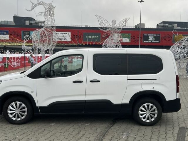 Белый Пежо Partner, объемом двигателя 1.6 л и пробегом 178 тыс. км за 13900 $, фото 1 на Automoto.ua