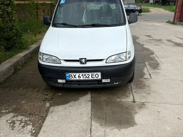 Білий Пежо Partner, об'ємом двигуна 1.9 л та пробігом 354 тис. км за 1750 $, фото 1 на Automoto.ua