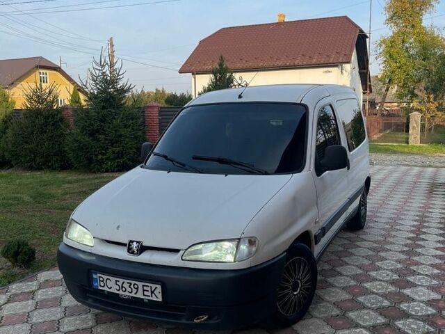 Білий Пежо Partner, об'ємом двигуна 2 л та пробігом 280 тис. км за 1899 $, фото 1 на Automoto.ua