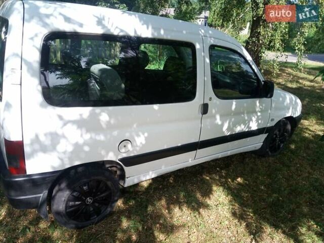 Белый Пежо Partner, объемом двигателя 1.9 л и пробегом 600 тыс. км за 2250 $, фото 1 на Automoto.ua