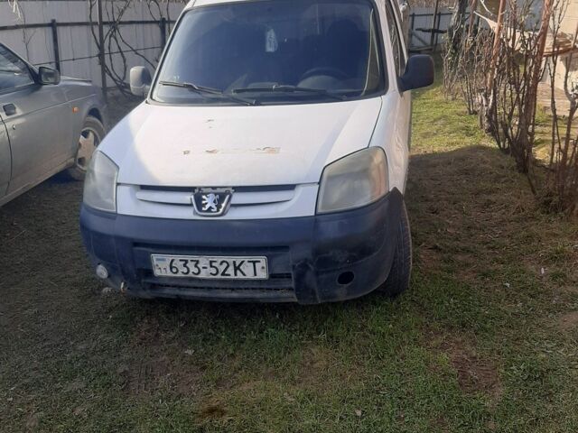 Белый Пежо Partner, объемом двигателя 1 л и пробегом 2 тыс. км за 1500 $, фото 1 на Automoto.ua