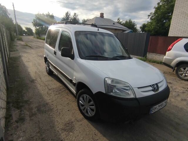 Белый Пежо Partner, объемом двигателя 1.4 л и пробегом 3 тыс. км за 3714 $, фото 1 на Automoto.ua