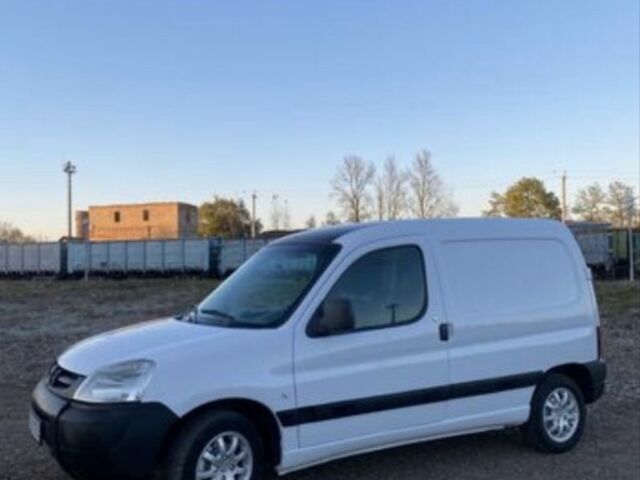 Белый Пежо Partner, объемом двигателя 1.9 л и пробегом 311 тыс. км за 3450 $, фото 1 на Automoto.ua