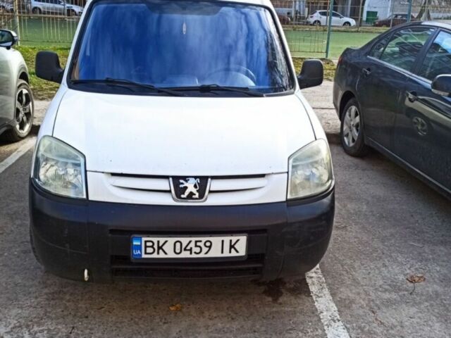 Білий Пежо Partner, об'ємом двигуна 2 л та пробігом 408 тис. км за 2900 $, фото 1 на Automoto.ua