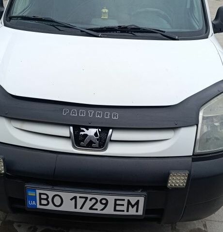 Білий Пежо Partner, об'ємом двигуна 1.9 л та пробігом 412 тис. км за 2735 $, фото 1 на Automoto.ua