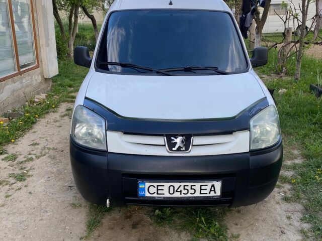 Белый Пежо Partner, объемом двигателя 1.6 л и пробегом 3 тыс. км за 3000 $, фото 1 на Automoto.ua