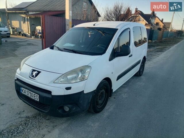 Білий Пежо Partner, об'ємом двигуна 1.59 л та пробігом 323 тис. км за 5200 $, фото 1 на Automoto.ua