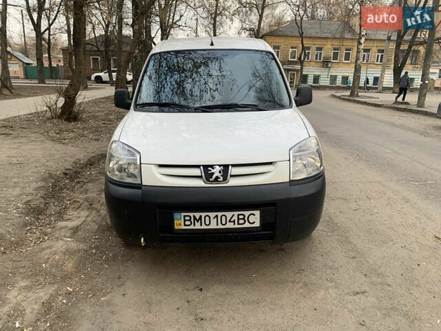 Белый Пежо Partner, объемом двигателя 1.56 л и пробегом 177 тыс. км за 4700 $, фото 1 на Automoto.ua