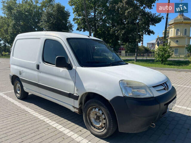 Білий Пежо Partner, об'ємом двигуна 1.56 л та пробігом 418 тис. км за 3100 $, фото 1 на Automoto.ua