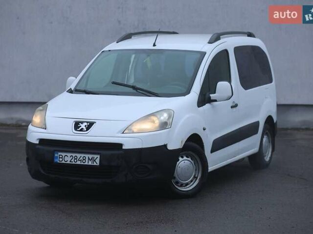 Белый Пежо Partner, объемом двигателя 1.56 л и пробегом 397 тыс. км за 4800 $, фото 1 на Automoto.ua
