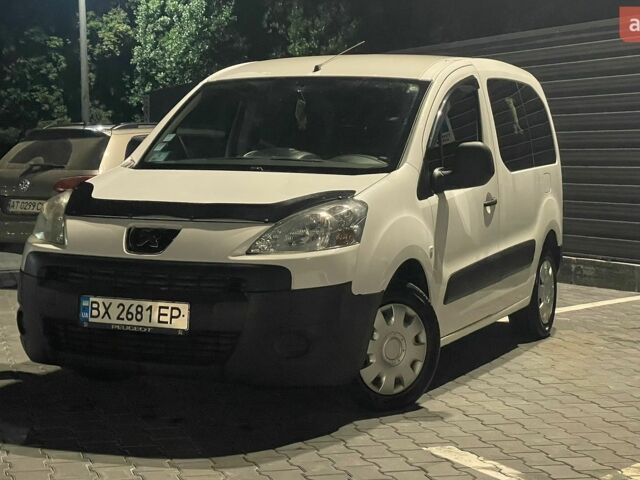 Білий Пежо Partner, об'ємом двигуна 1.56 л та пробігом 281 тис. км за 6500 $, фото 1 на Automoto.ua