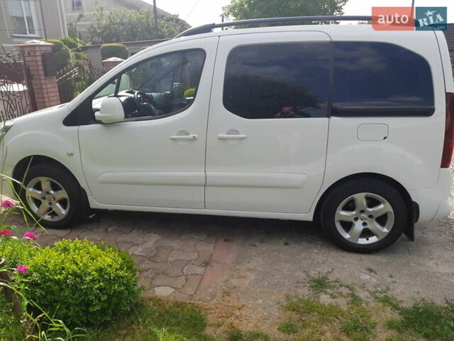 Белый Пежо Partner, объемом двигателя 1.56 л и пробегом 254 тыс. км за 8500 $, фото 1 на Automoto.ua