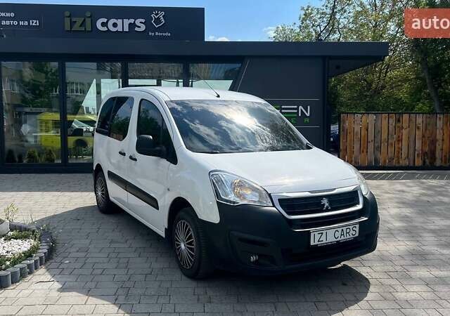 Білий Пежо Partner, об'ємом двигуна 1.6 л та пробігом 212 тис. км за 9999 $, фото 1 на Automoto.ua