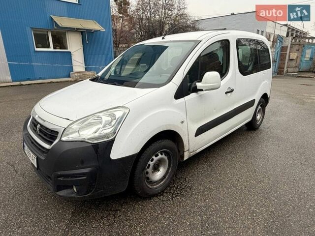 Білий Пежо Partner, об'ємом двигуна 1.56 л та пробігом 254 тис. км за 8000 $, фото 1 на Automoto.ua