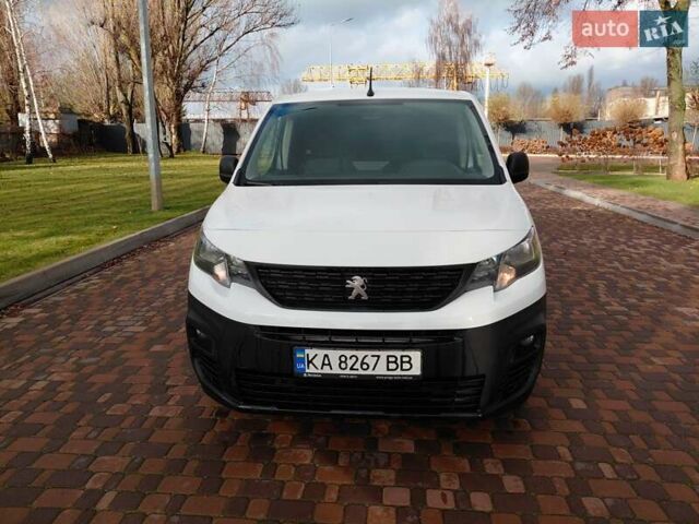 Білий Пежо Partner, об'ємом двигуна 1.6 л та пробігом 178 тис. км за 13950 $, фото 1 на Automoto.ua