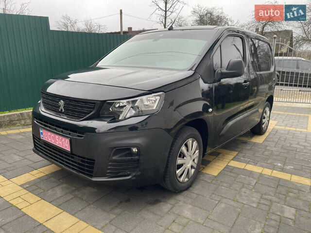 Чорний Пежо Partner, об'ємом двигуна 1.5 л та пробігом 122 тис. км за 14900 $, фото 1 на Automoto.ua
