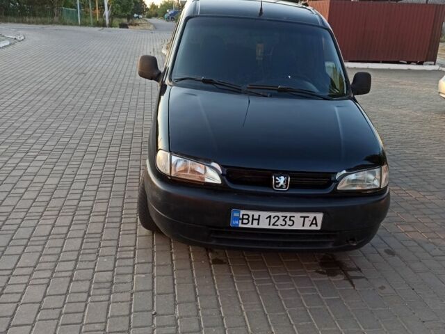 Чорний Пежо Partner, об'ємом двигуна 0 л та пробігом 600 тис. км за 1800 $, фото 1 на Automoto.ua