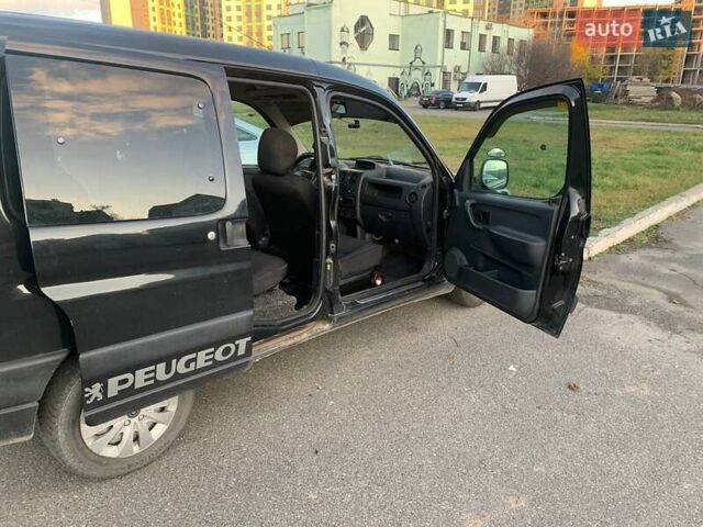 Чорний Пежо Partner, об'ємом двигуна 2 л та пробігом 397 тис. км за 3600 $, фото 1 на Automoto.ua
