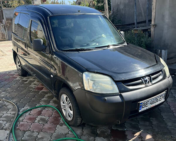 Черный Пежо Partner, объемом двигателя 1.9 л и пробегом 370 тыс. км за 4000 $, фото 1 на Automoto.ua