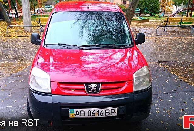 Червоний Пежо Partner, об'ємом двигуна 1.6 л та пробігом 340 тис. км за 1350 $, фото 1 на Automoto.ua