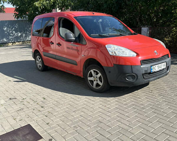 Красный Пежо Partner, объемом двигателя 0 л и пробегом 135 тыс. км за 7900 $, фото 1 на Automoto.ua