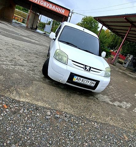 Пежо Partner, объемом двигателя 1.9 л и пробегом 292 тыс. км за 3799 $, фото 1 на Automoto.ua