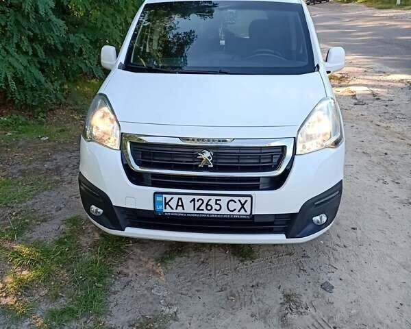 Пежо Partner, объемом двигателя 1.6 л и пробегом 310 тыс. км за 9200 $, фото 1 на Automoto.ua