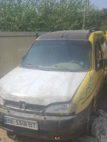 Жовтий Пежо Partner, об'ємом двигуна 1.87 л та пробігом 426 тис. км за 1205 $, фото 1 на Automoto.ua