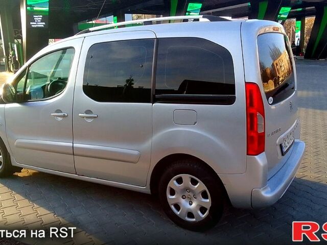Серый Пежо Partner, объемом двигателя 1.6 л и пробегом 253 тыс. км за 6300 $, фото 1 на Automoto.ua