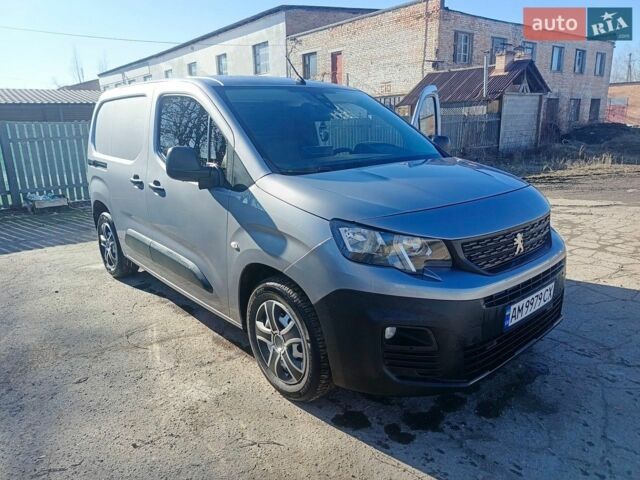 Сірий Пежо Partner, об'ємом двигуна 1.5 л та пробігом 246 тис. км за 10500 $, фото 1 на Automoto.ua