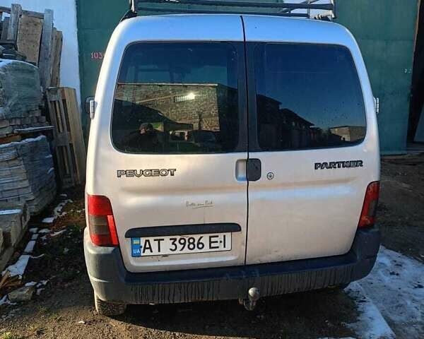 Серый Пежо Partner, объемом двигателя 1.4 л и пробегом 315 тыс. км за 1900 $, фото 1 на Automoto.ua