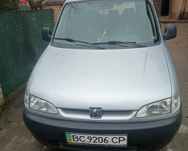Серый Пежо Partner, объемом двигателя 1.9 л и пробегом 270 тыс. км за 3500 $, фото 1 на Automoto.ua