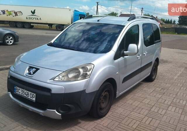Серый Пежо Partner, объемом двигателя 1.56 л и пробегом 221 тыс. км за 6777 $, фото 1 на Automoto.ua