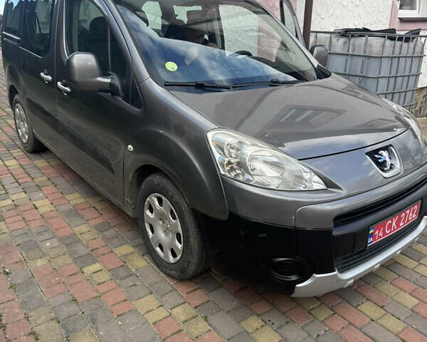 Серый Пежо Partner, объемом двигателя 1.6 л и пробегом 220 тыс. км за 7500 $, фото 1 на Automoto.ua