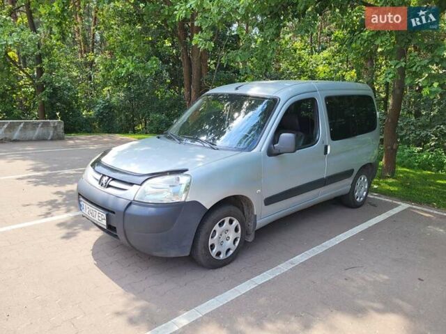 Сірий Пежо Partner, об'ємом двигуна 1.87 л та пробігом 299 тис. км за 5500 $, фото 1 на Automoto.ua