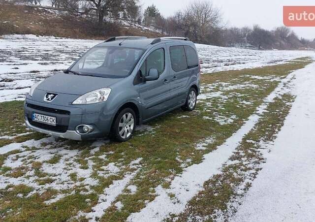 Сірий Пежо Partner, об'ємом двигуна 1.6 л та пробігом 260 тис. км за 8600 $, фото 1 на Automoto.ua