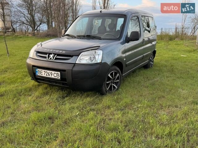 Серый Пежо Partner, объемом двигателя 1.87 л и пробегом 270 тыс. км за 4300 $, фото 1 на Automoto.ua