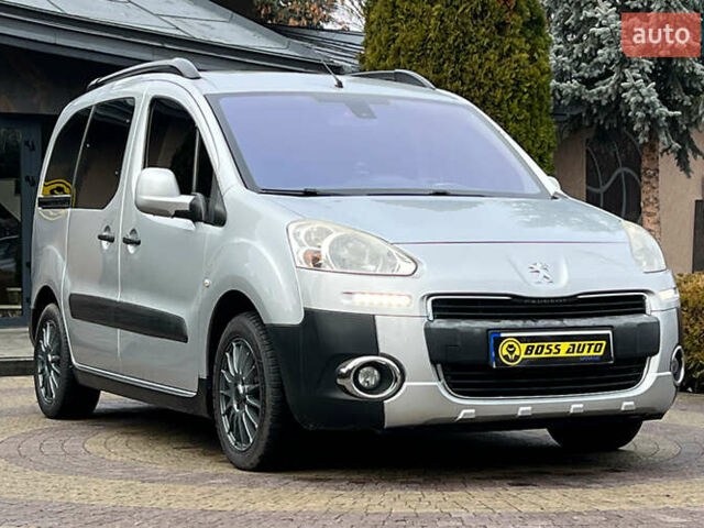 Серый Пежо Partner, объемом двигателя 1.56 л и пробегом 260 тыс. км за 9900 $, фото 1 на Automoto.ua