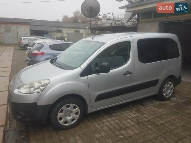 Серый Пежо Partner, объемом двигателя 1.6 л и пробегом 233 тыс. км за 6500 $, фото 1 на Automoto.ua