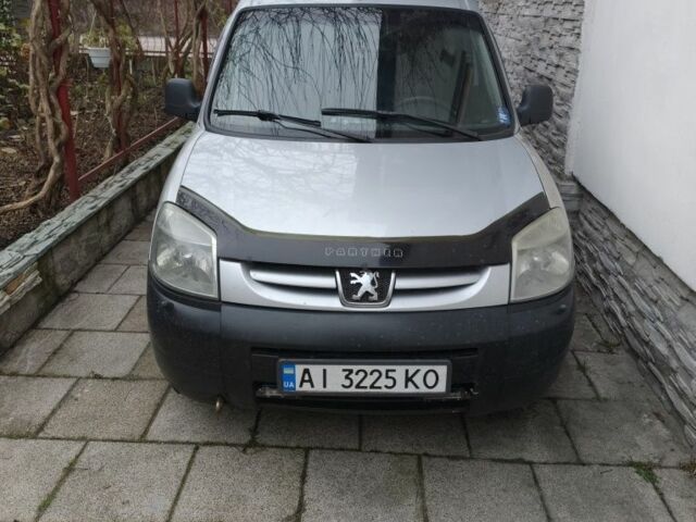 Сірий Пежо Partner, об'ємом двигуна 2 л та пробігом 530 тис. км за 3500 $, фото 1 на Automoto.ua